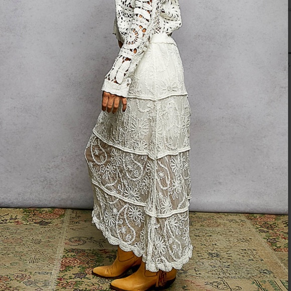 POL Cream Lace Tiered Maxi Skirt - Picture 2 of 6